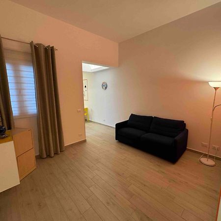 Appartamento Le Tre Rose Trapani Bagian luar foto